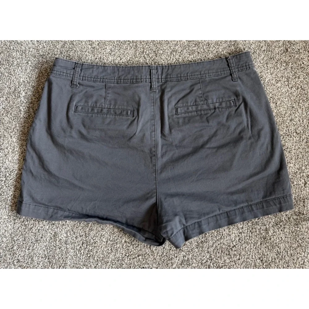 A New Day Womens Gray Stretch Chino Shorts Size 14 Charcoal Cotton Blend Casual